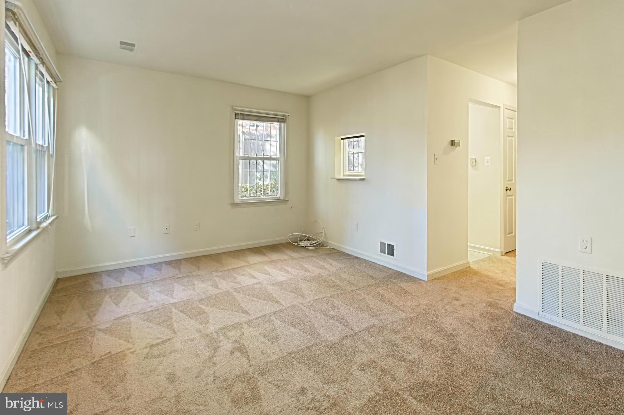 ARLINGTON - Residential Lease