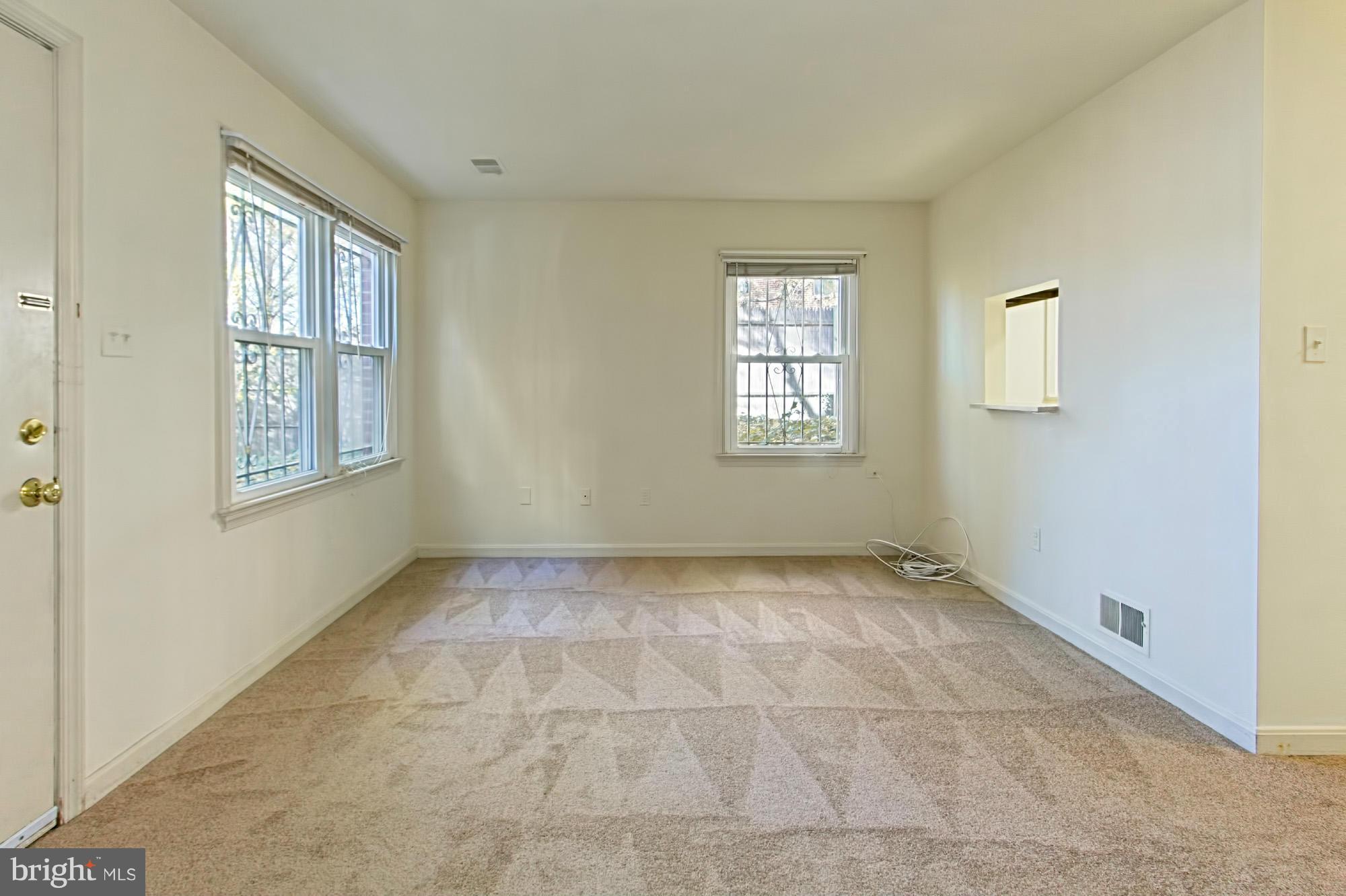 ARLINGTON - Residential Lease