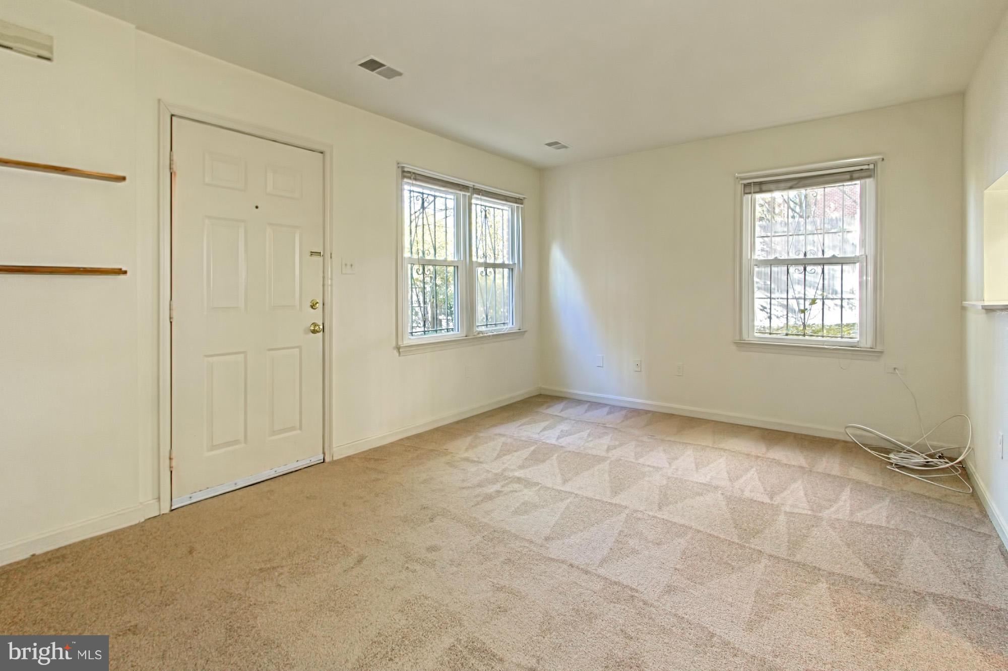 ARLINGTON - Residential Lease