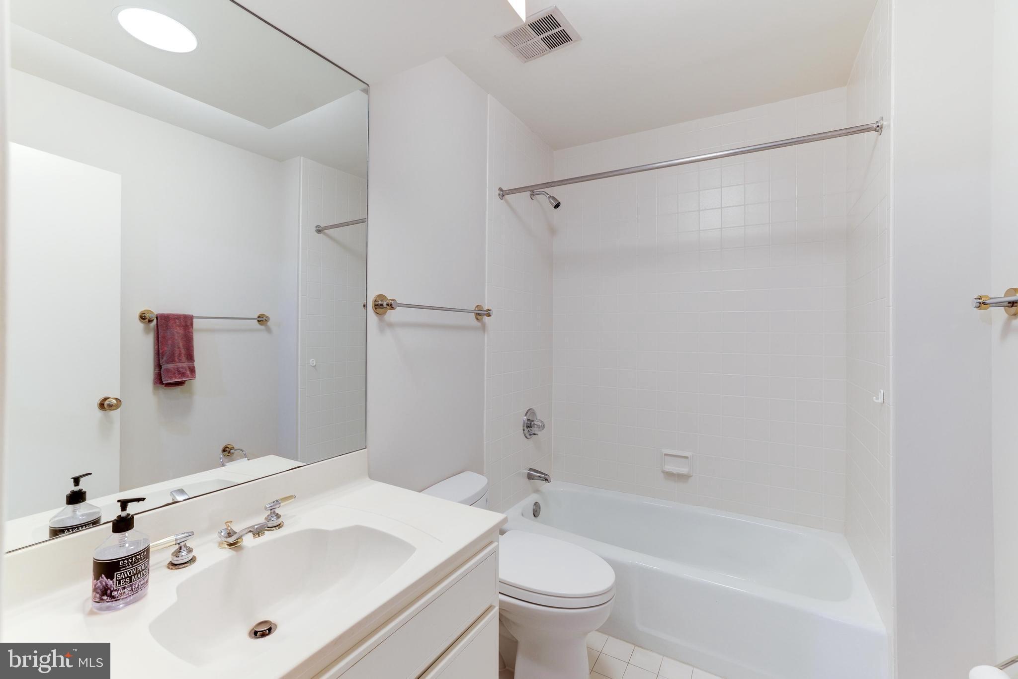 AVENEL - Residential