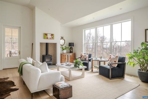 Homes For Sale - 1400 Bundoran Dr Dr<br/> NORTH GARDEN, VA 22959