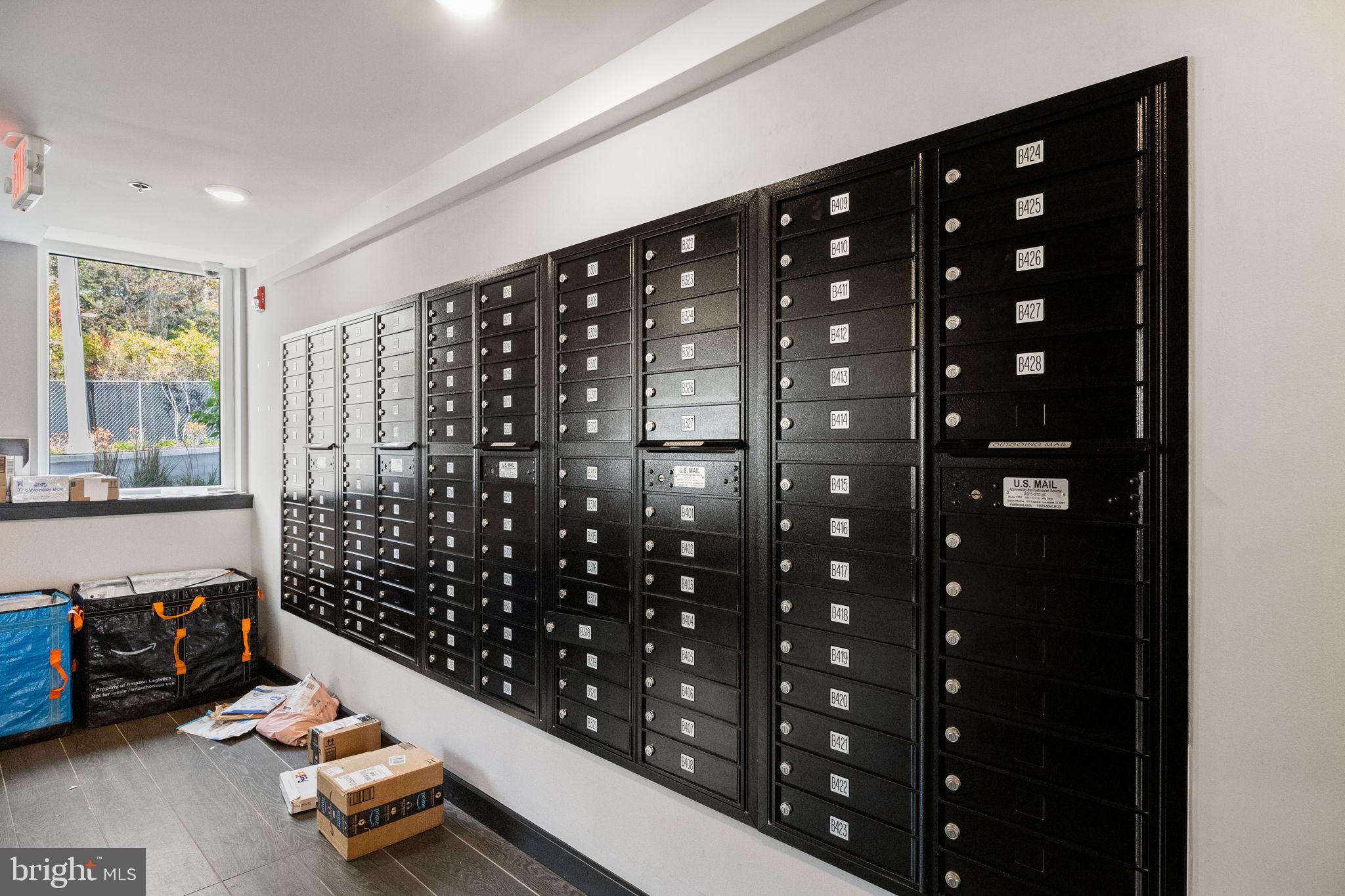 EAST FALLS - Residential Lease