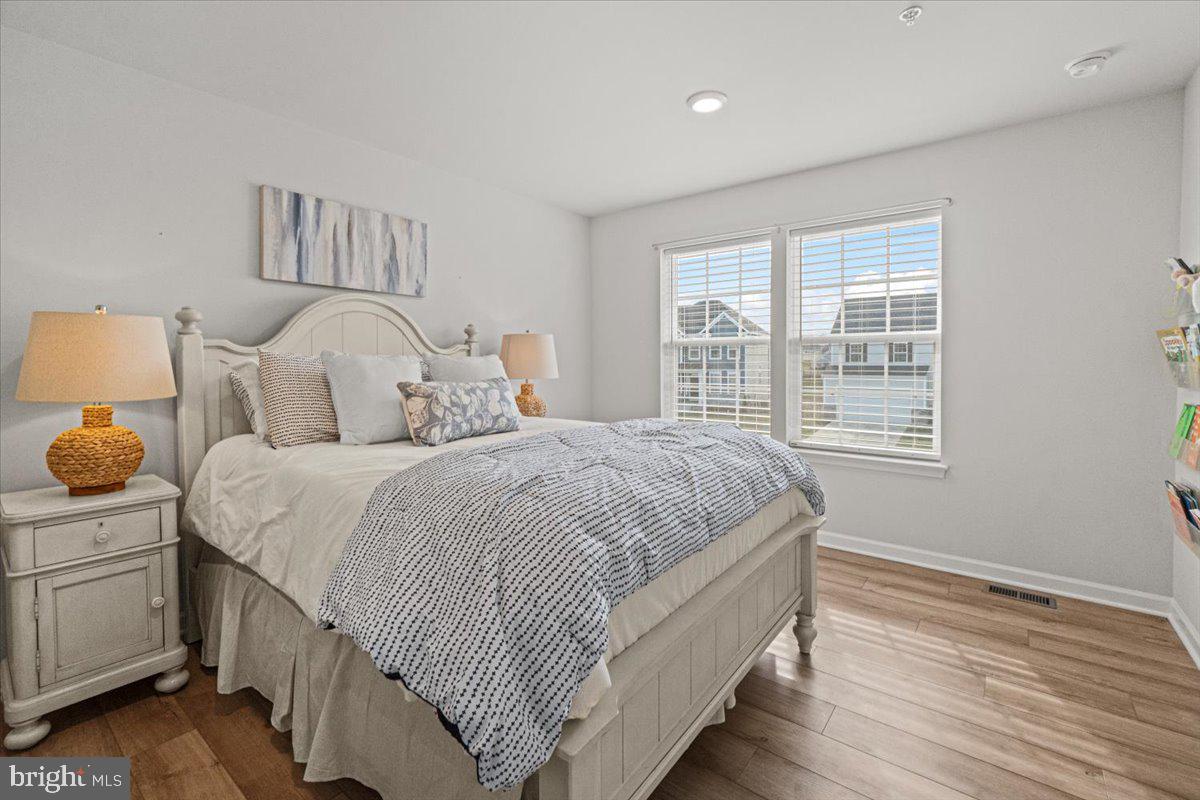 WOODBOURNE MANOR - Residential