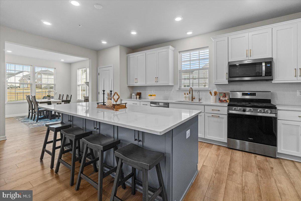 WOODBOURNE MANOR - Residential