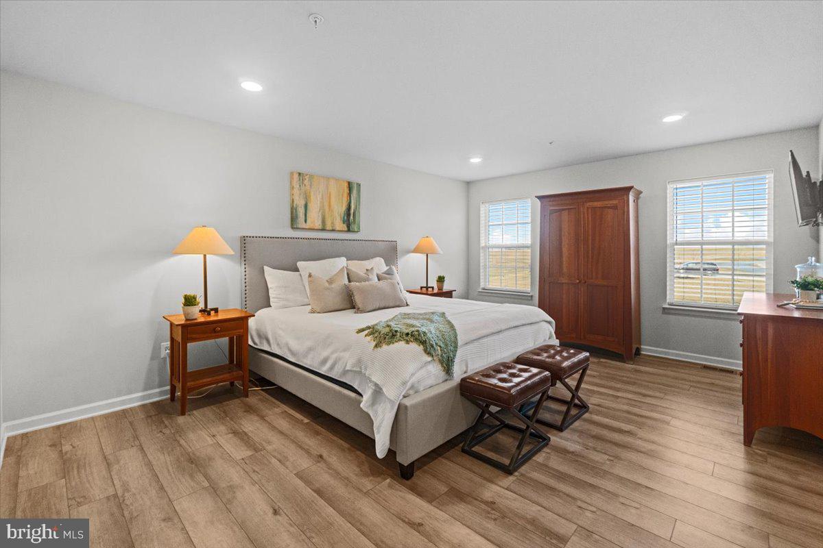 WOODBOURNE MANOR - Residential