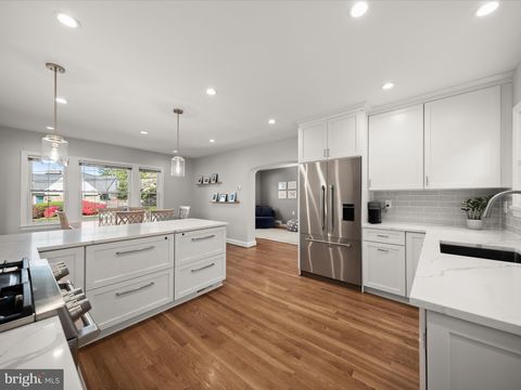 Photo of 4717 Morgan Drive, CHEVY CHASE, MD 20815 (MLS # MDMC2177090)