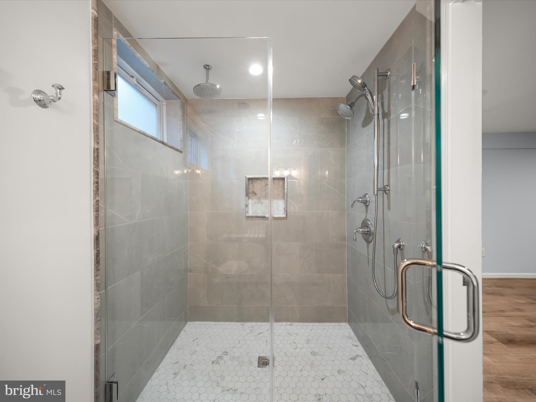 CHEVY CHASE TERRACE - Residential