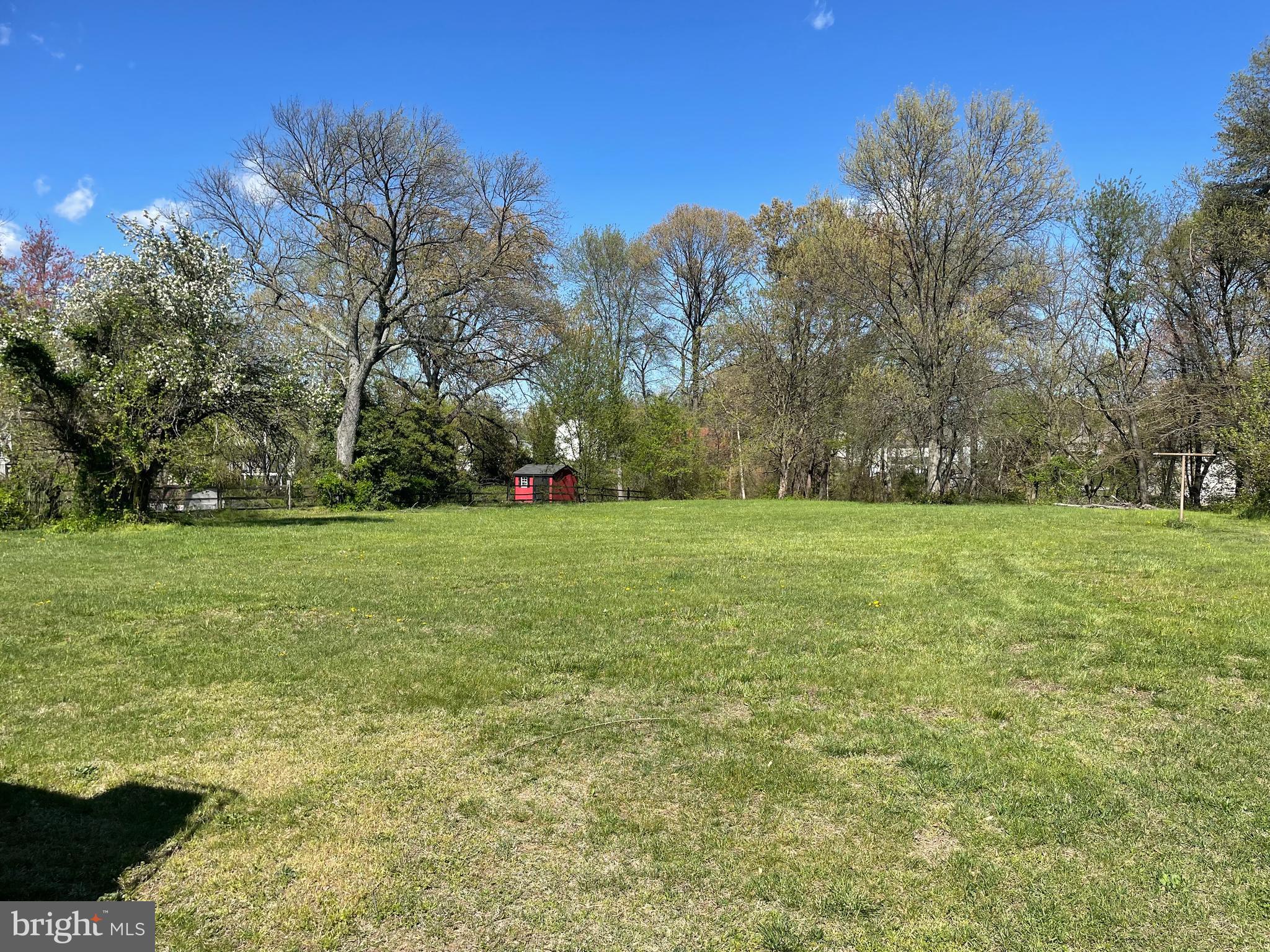 FAIRFAX - Residential