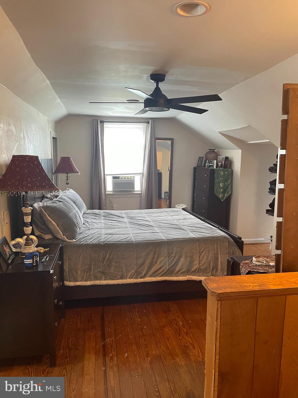 FAIRFAX - Residential