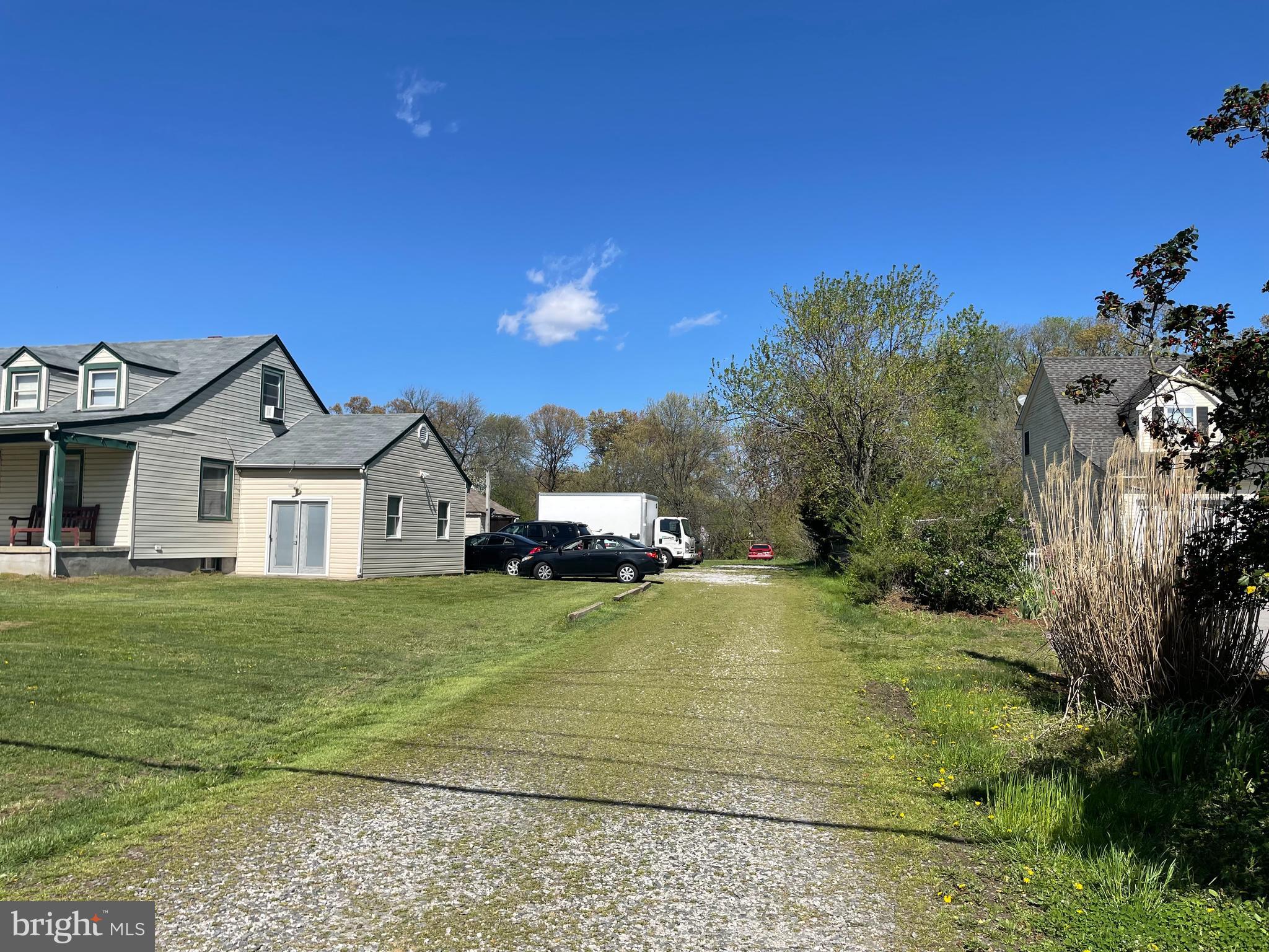 FAIRFAX - Residential