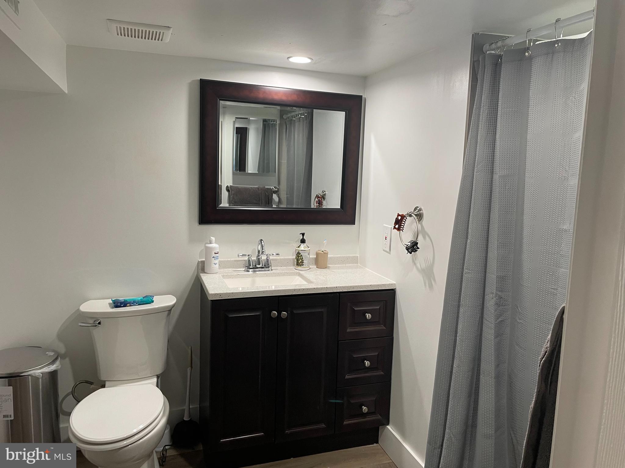 FAIRFAX - Residential