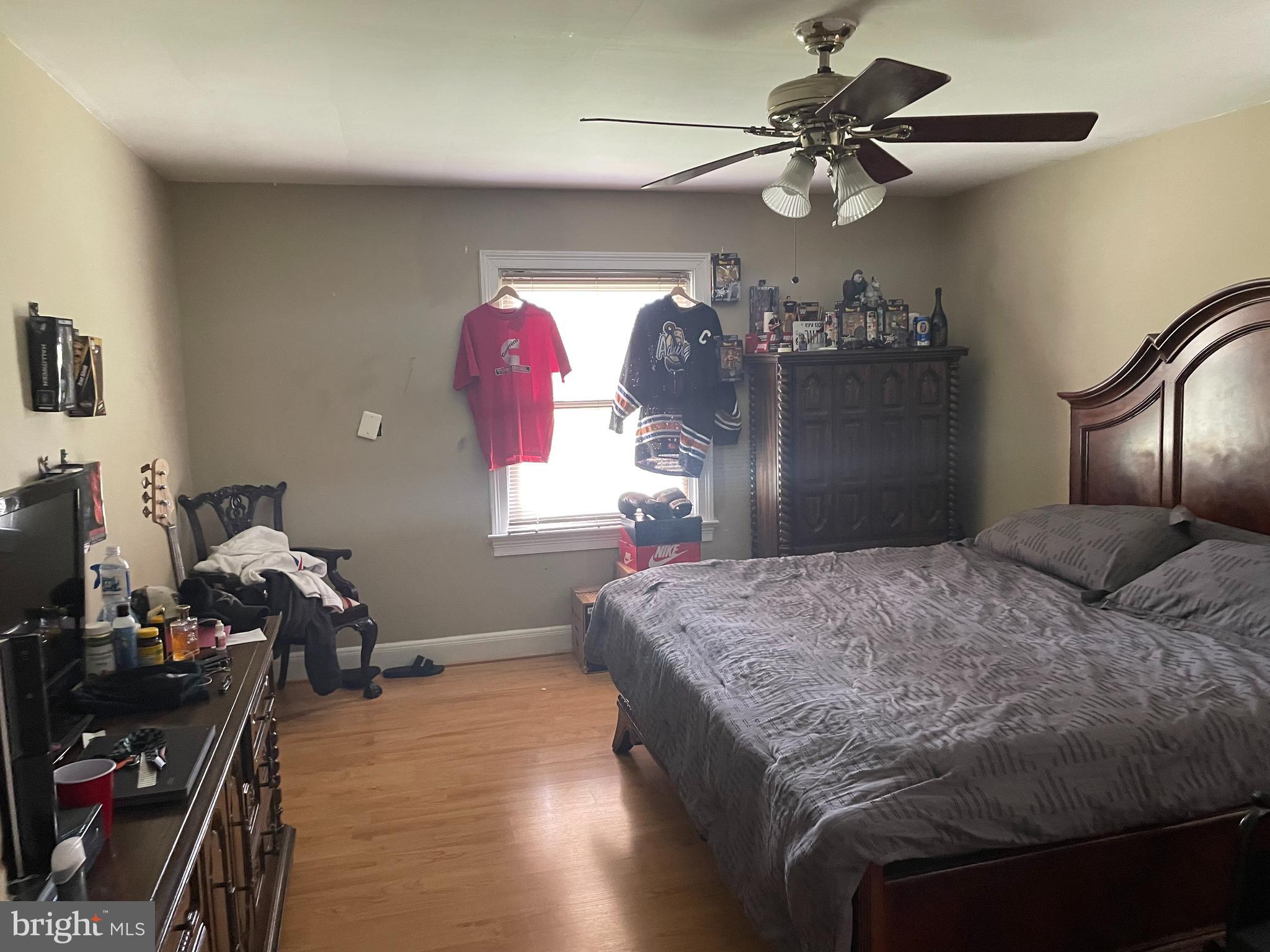 FAIRFAX - Residential