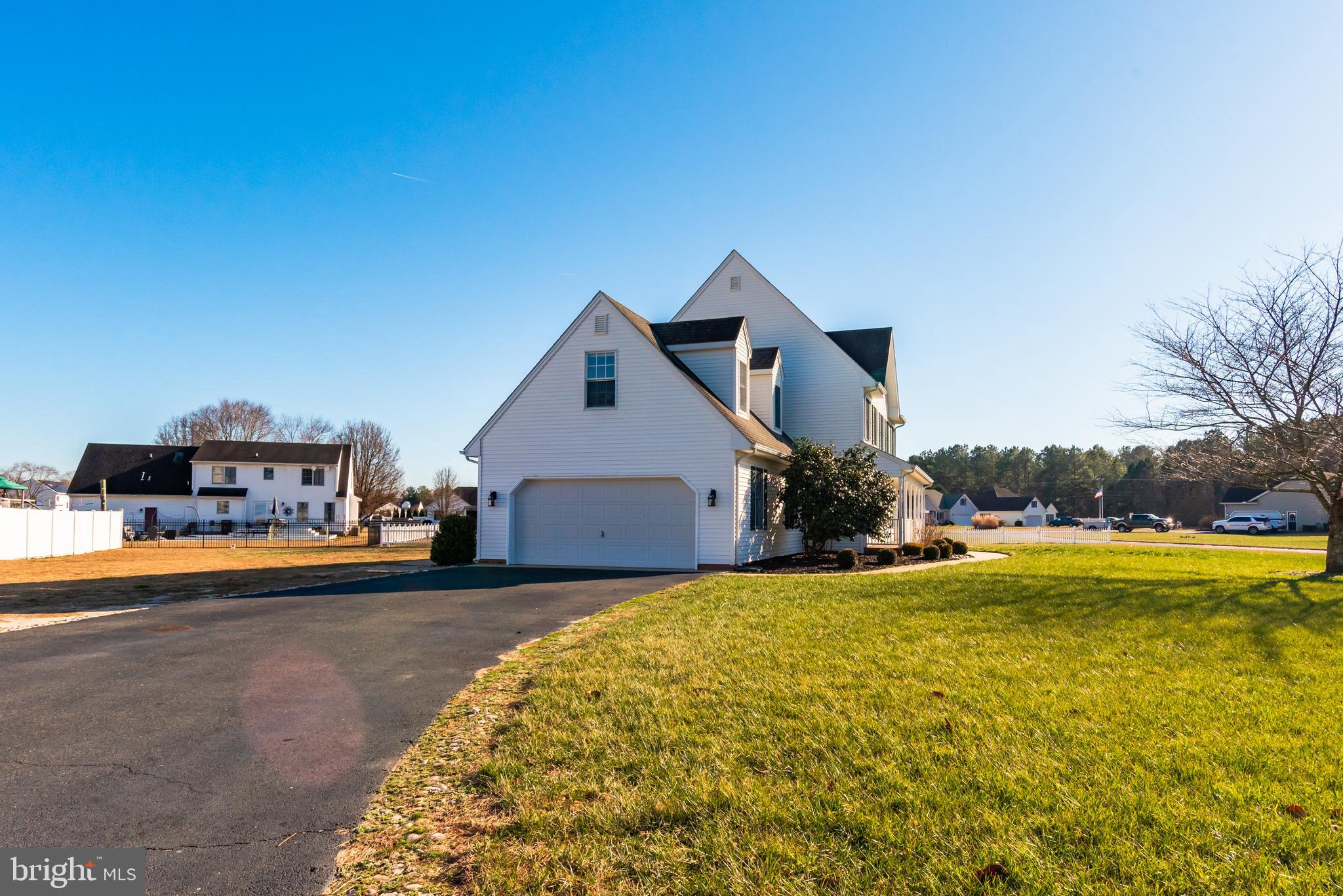 SHADY BROOK MANOR - Residential