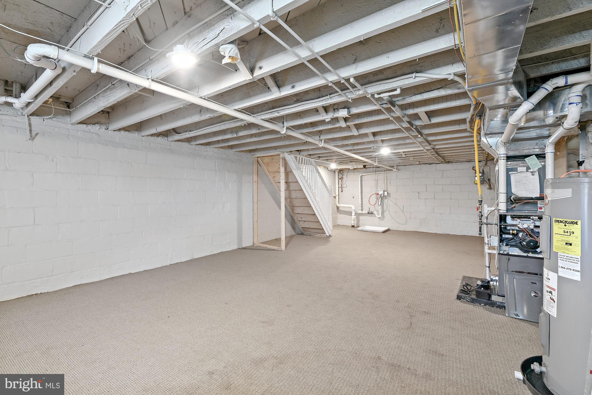 CENTRAL PARK HEIGHTS - Residential Lease