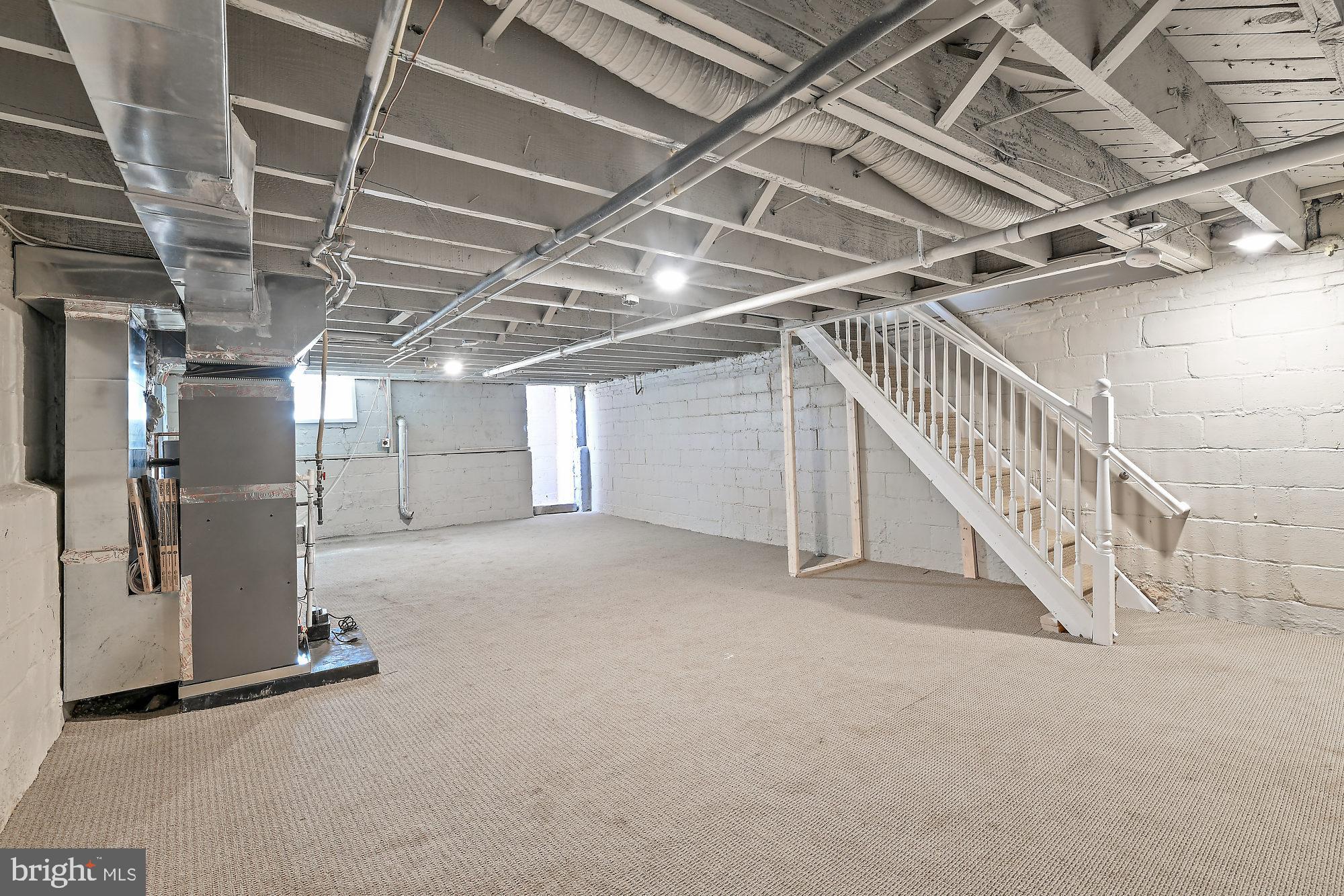 CENTRAL PARK HEIGHTS - Residential Lease