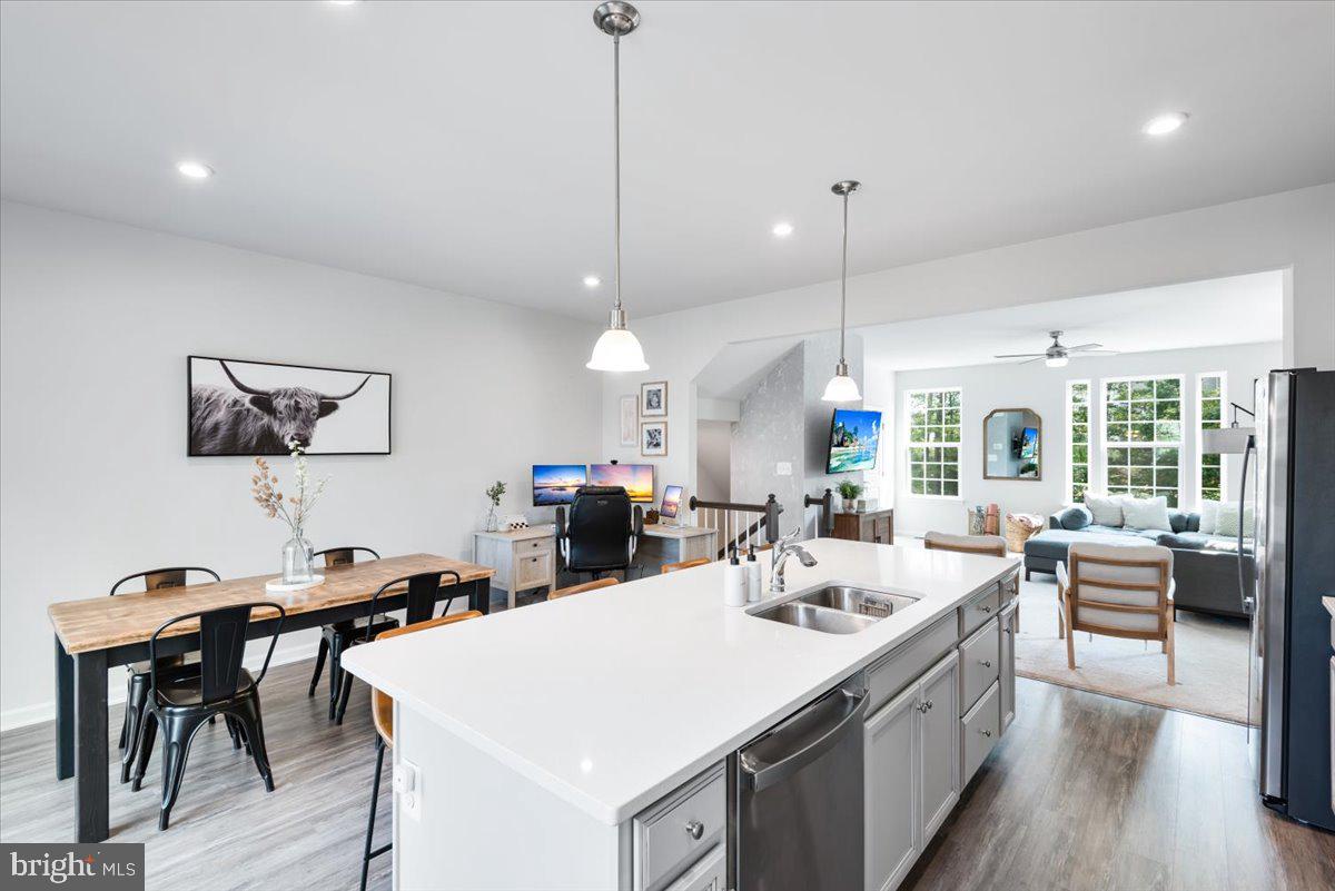 THE VILLAGE AT COURTHOUSE COMMONS - Residential