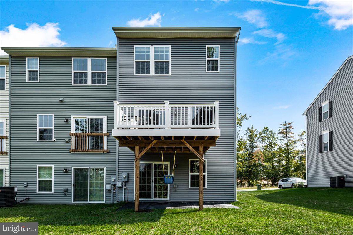 THE VILLAGE AT COURTHOUSE COMMONS - Residential