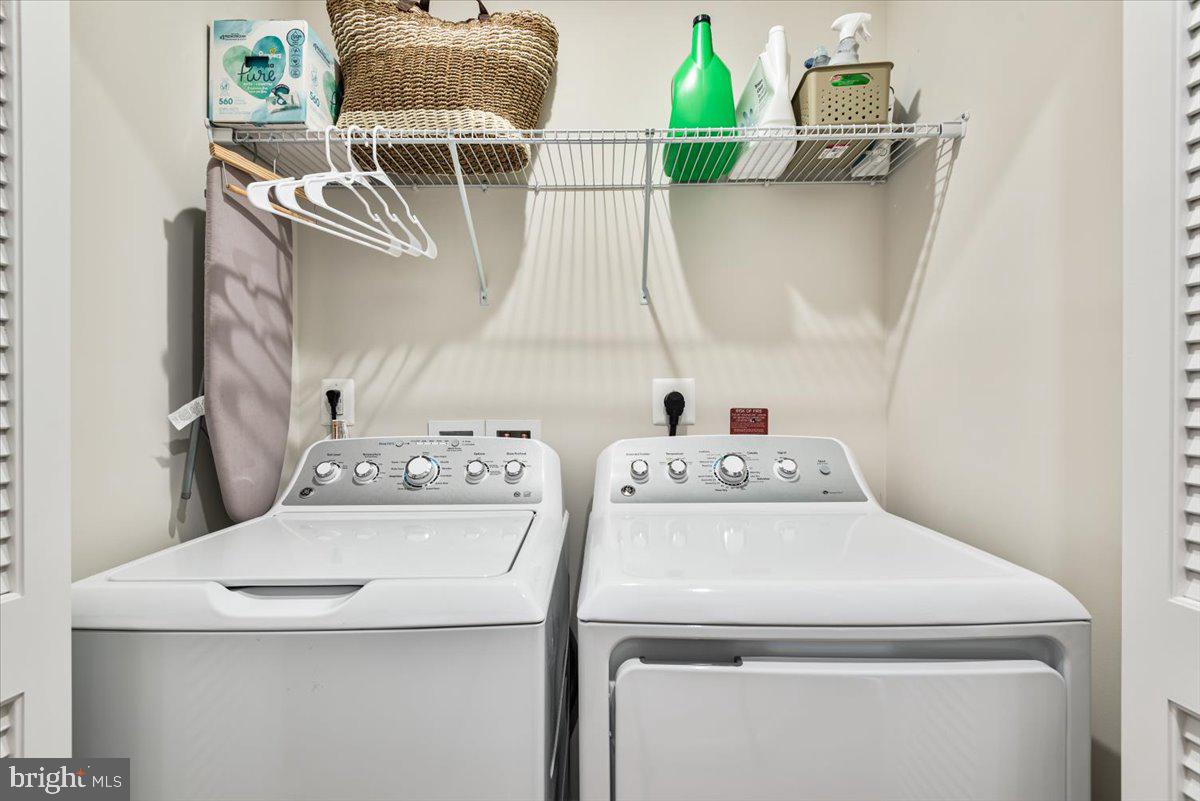 THE VILLAGE AT COURTHOUSE COMMONS - Residential