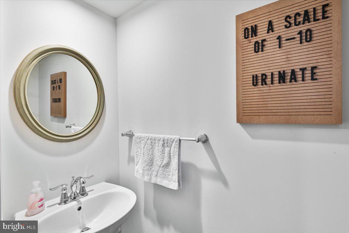 THE VILLAGE AT COURTHOUSE COMMONS - Residential