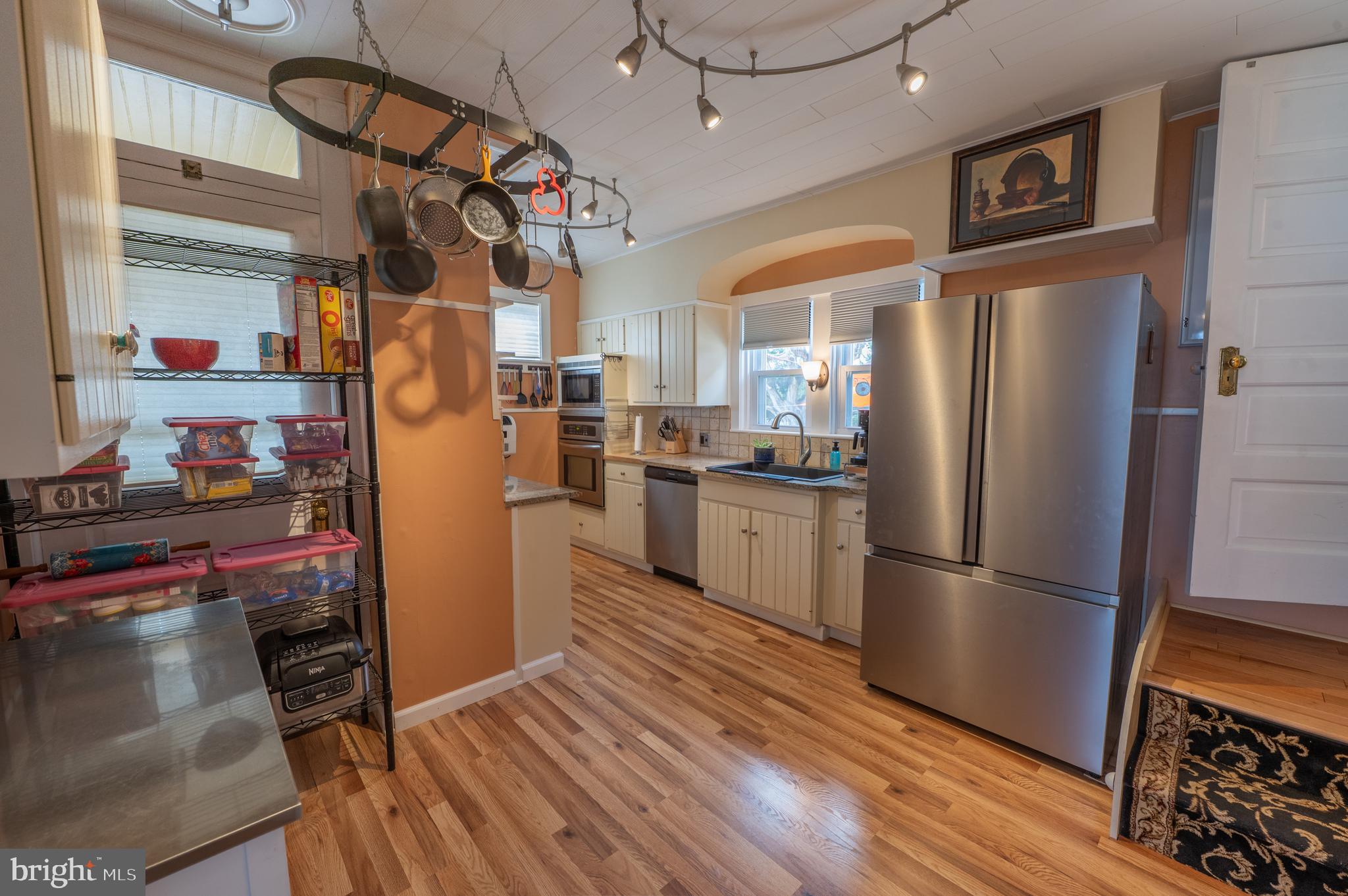 302 N 5TH STREET