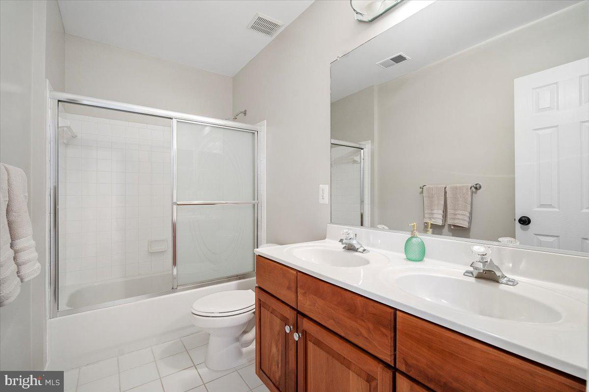 NORBECK GROVE - Residential