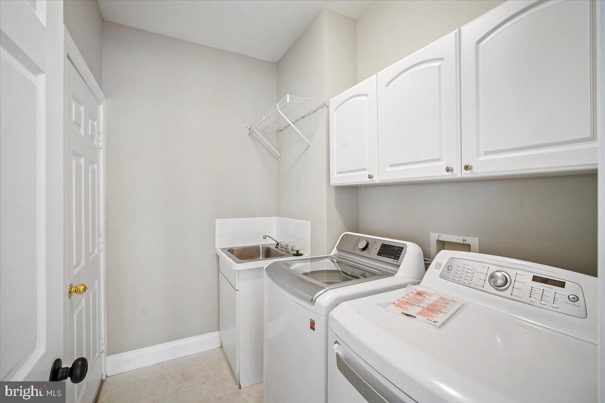 NORBECK GROVE - Residential