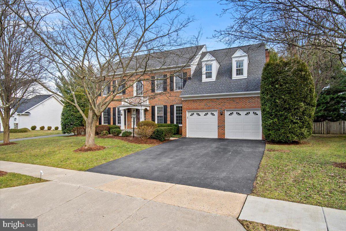 NORBECK GROVE - Residential