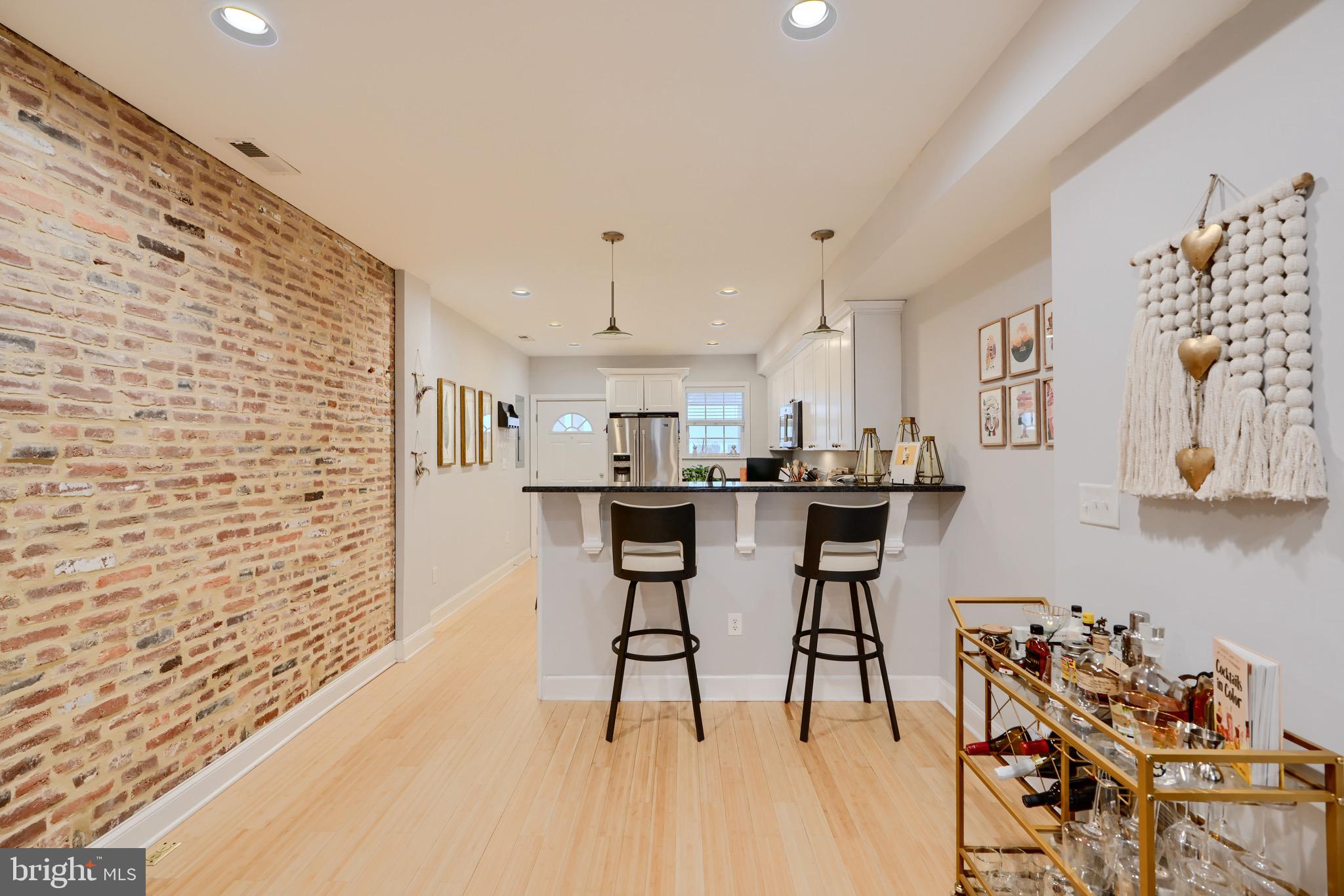 LOCUST POINT - Residential Lease