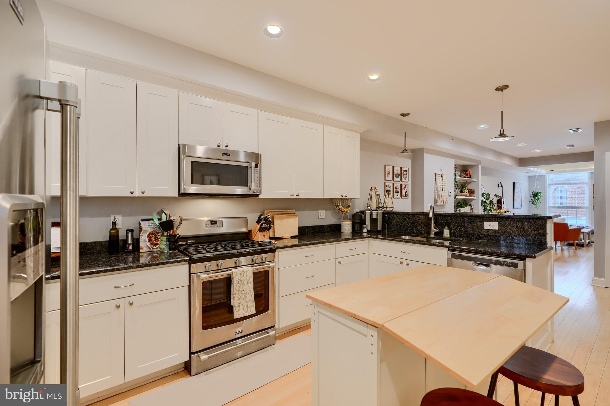 LOCUST POINT - Residential Lease