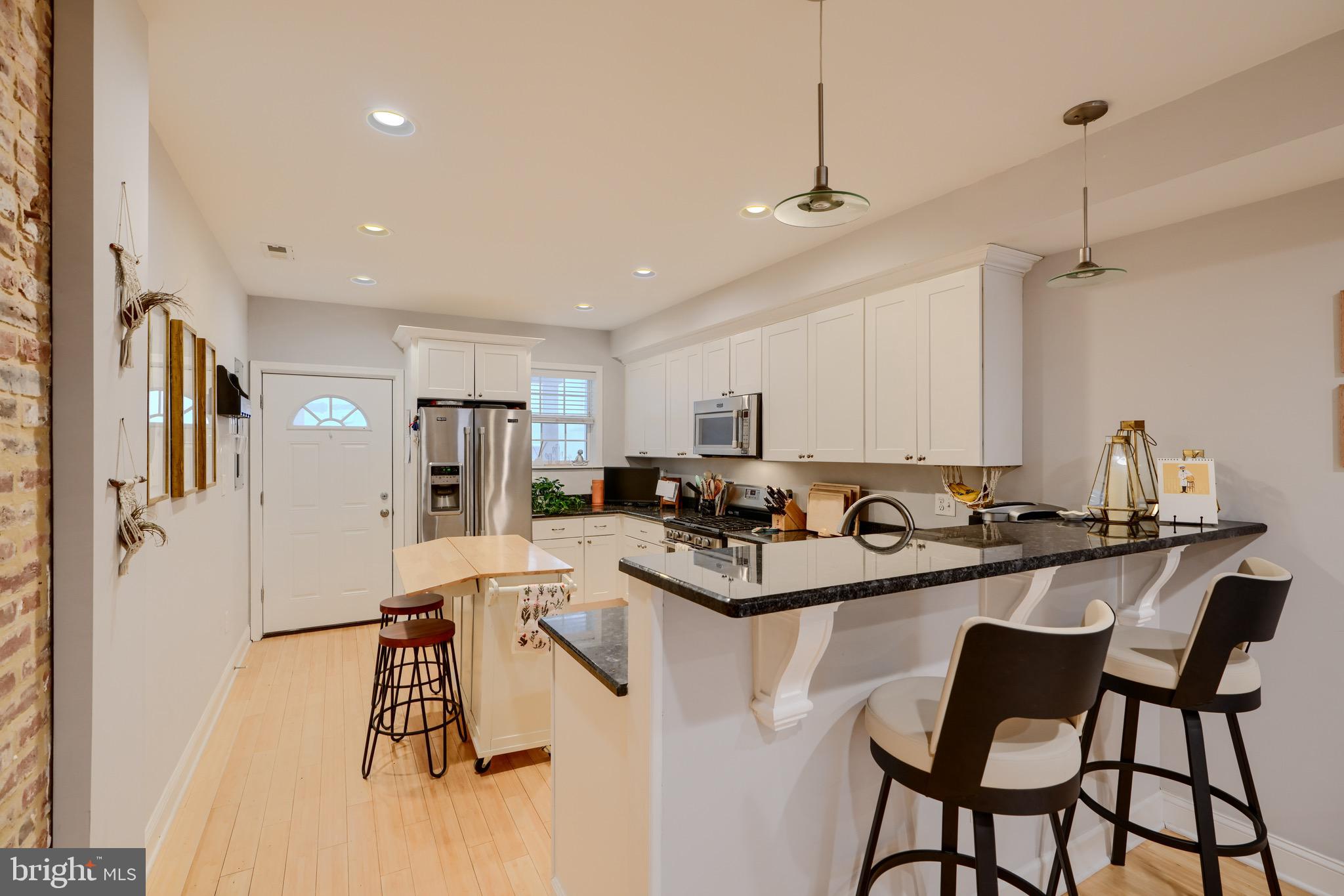 LOCUST POINT - Residential Lease