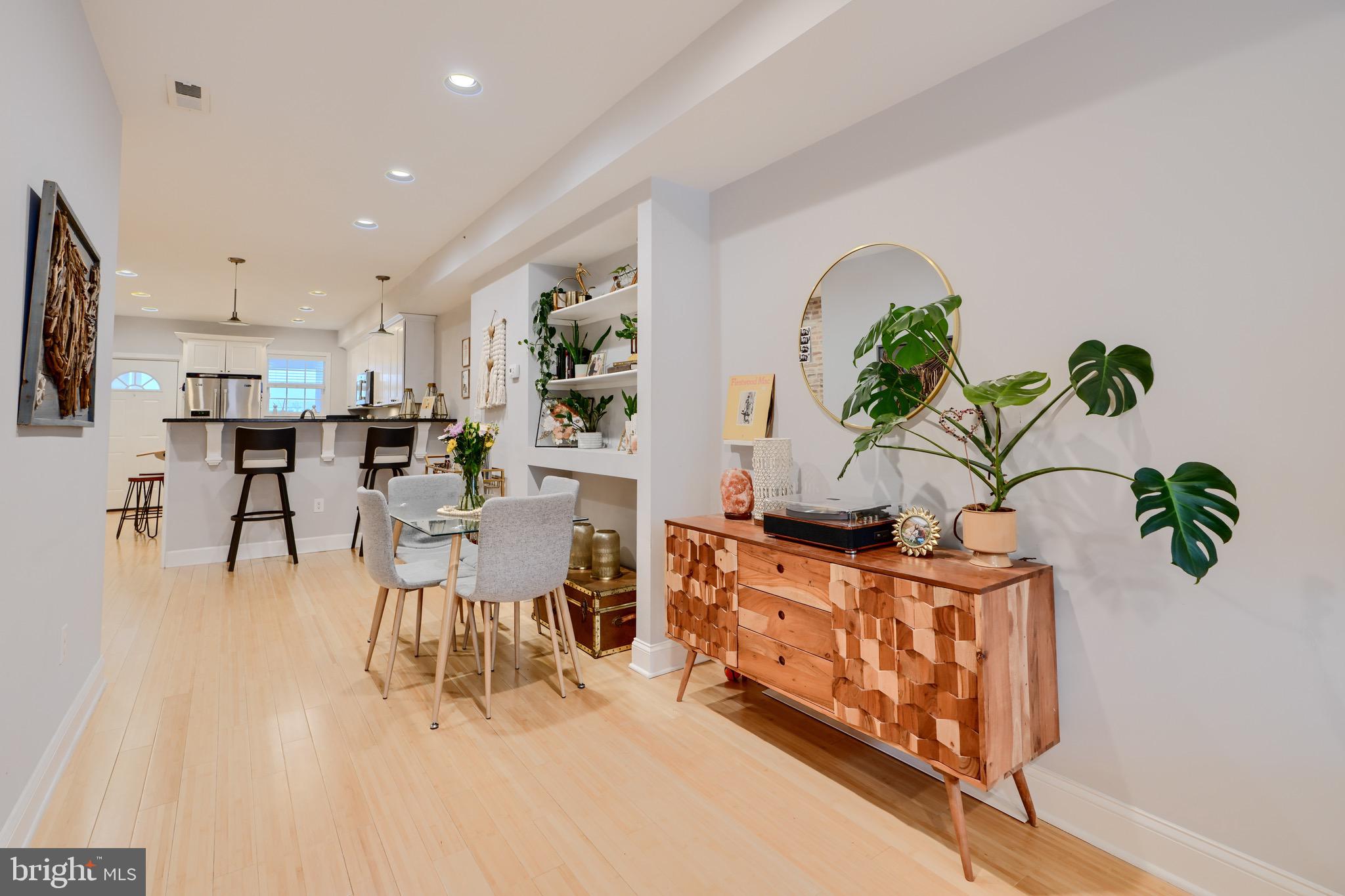 LOCUST POINT - Residential Lease