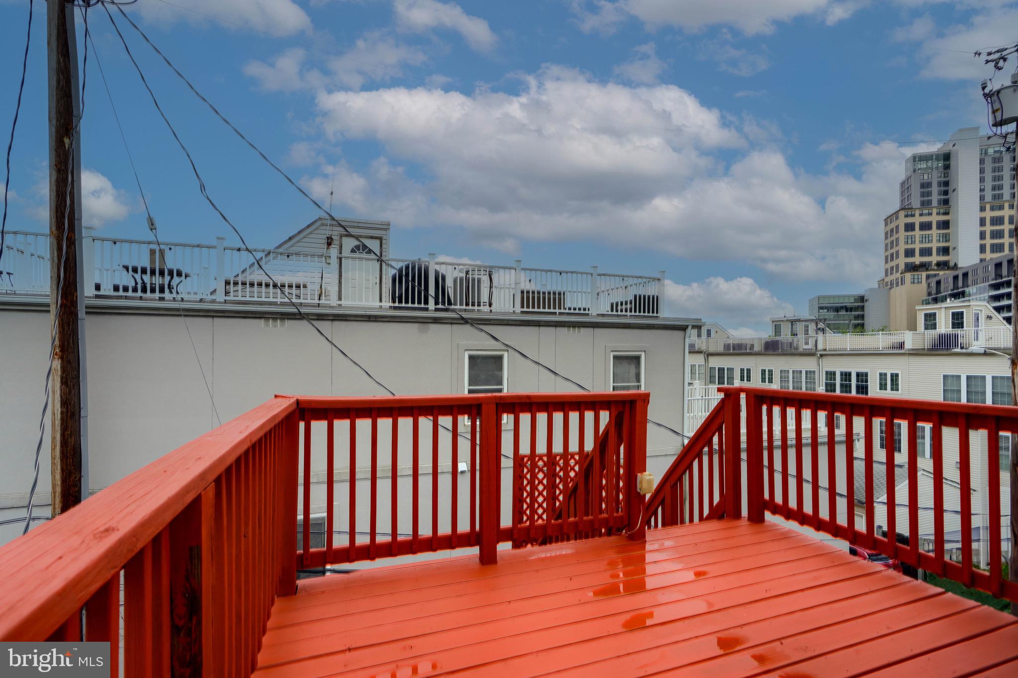 LOCUST POINT - Residential Lease