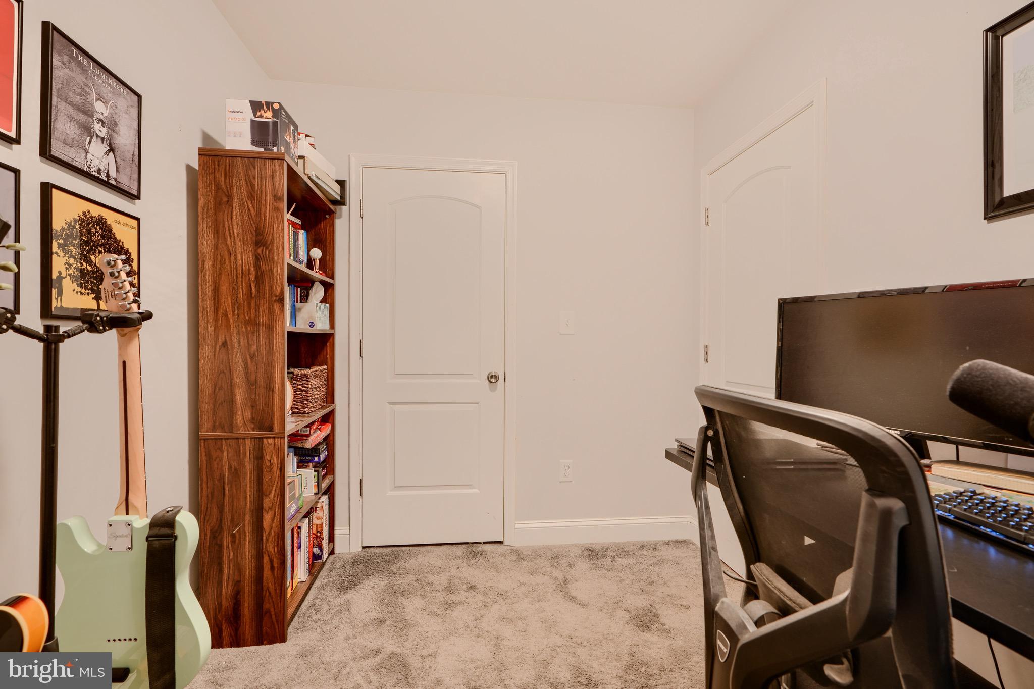 LOCUST POINT - Residential Lease