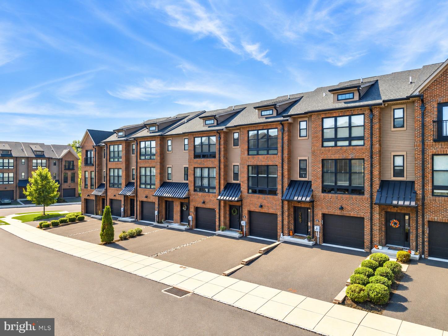 10 SIENNA PLACE