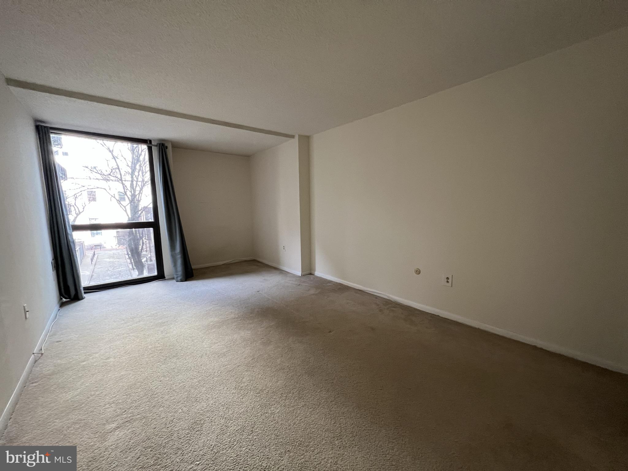 WASHINGTON SQ - Residential Lease