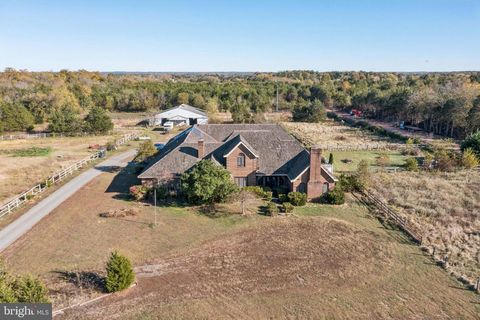 Photo of 13025 Bison Farm Trail, NOKESVILLE, VA 20181 (MLS # VAPW2110400)