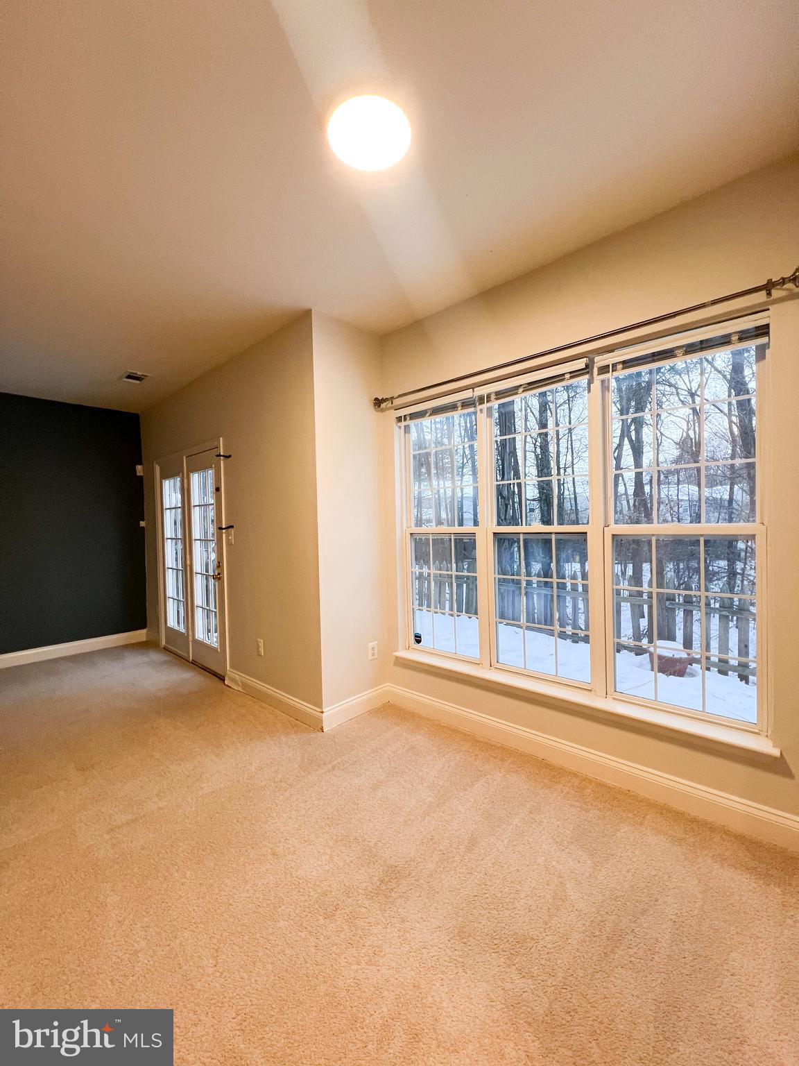 PINEY ORCHARD - Residential Lease