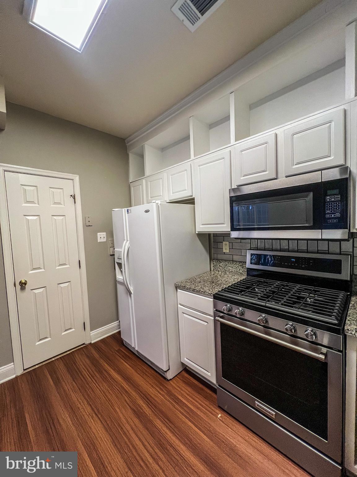 PINEY ORCHARD - Residential Lease