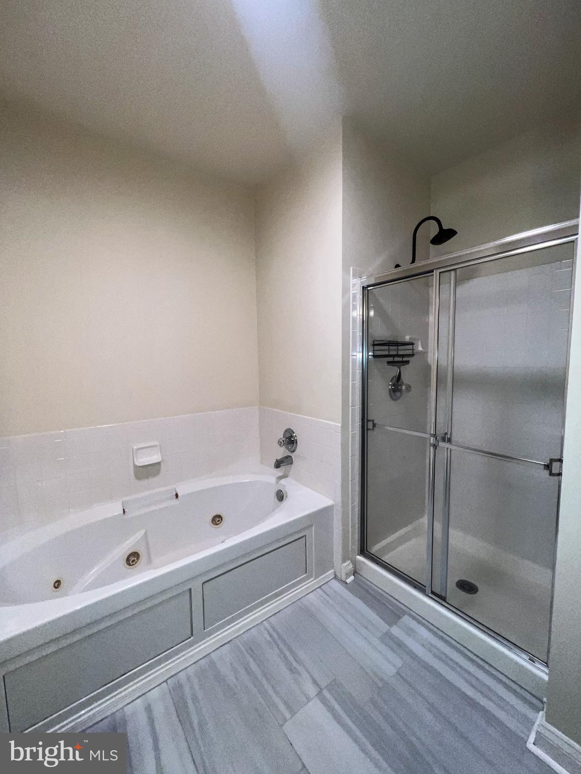 PINEY ORCHARD - Residential Lease