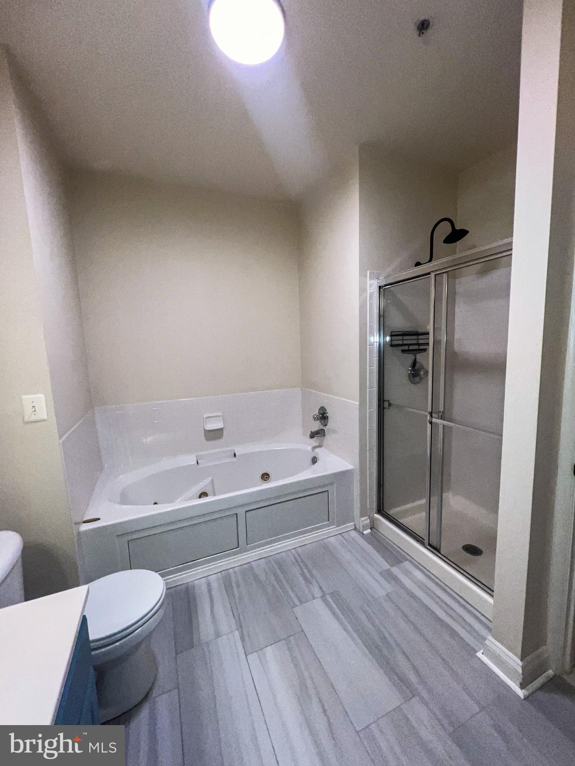 PINEY ORCHARD - Residential Lease