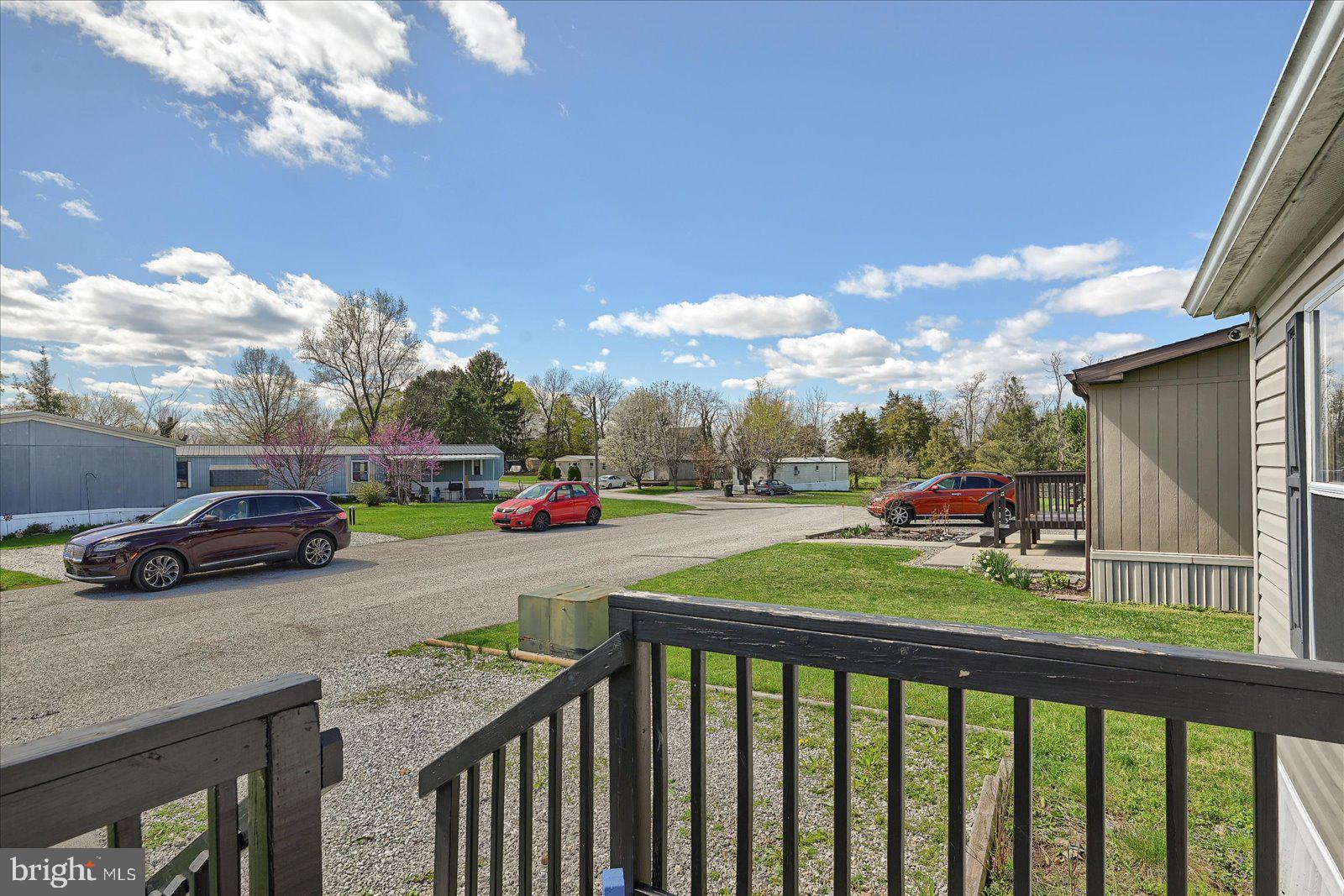 MOUNTAIN VIEW MOBILE HOME - Residential