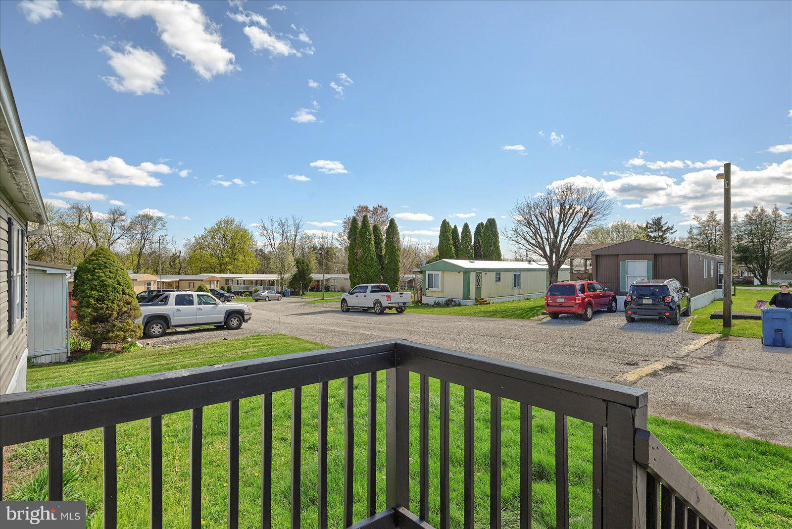 MOUNTAIN VIEW MOBILE HOME - Residential