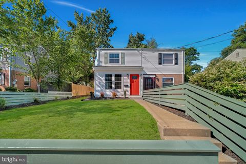 2313 GLENDALE TERRACE ALEXANDRIA VA 22303