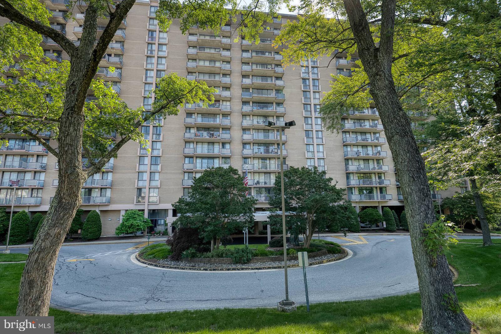6100 WESTCHESTER PARK DRIVE L-06