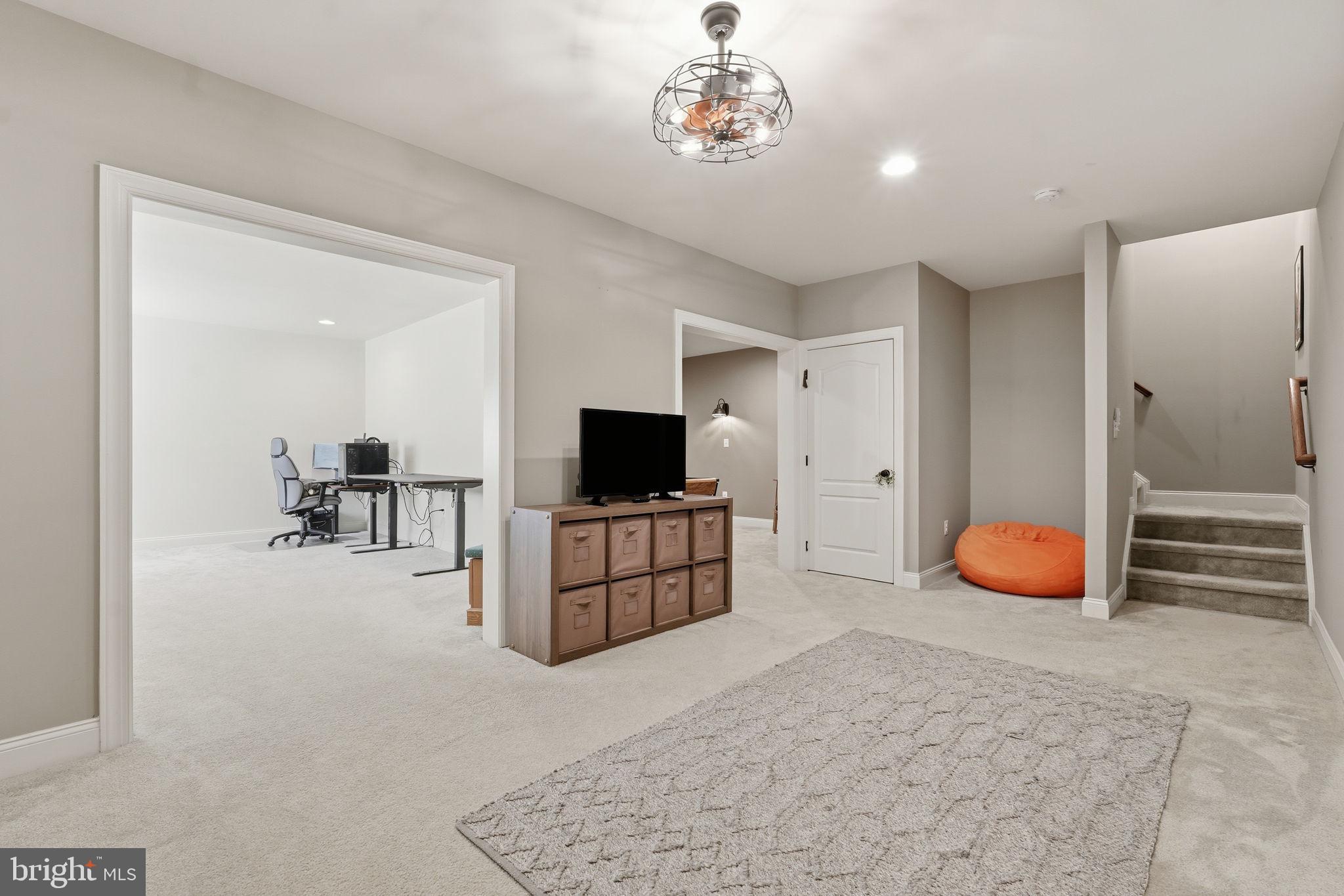 MOOREFIELD STATION - Residential