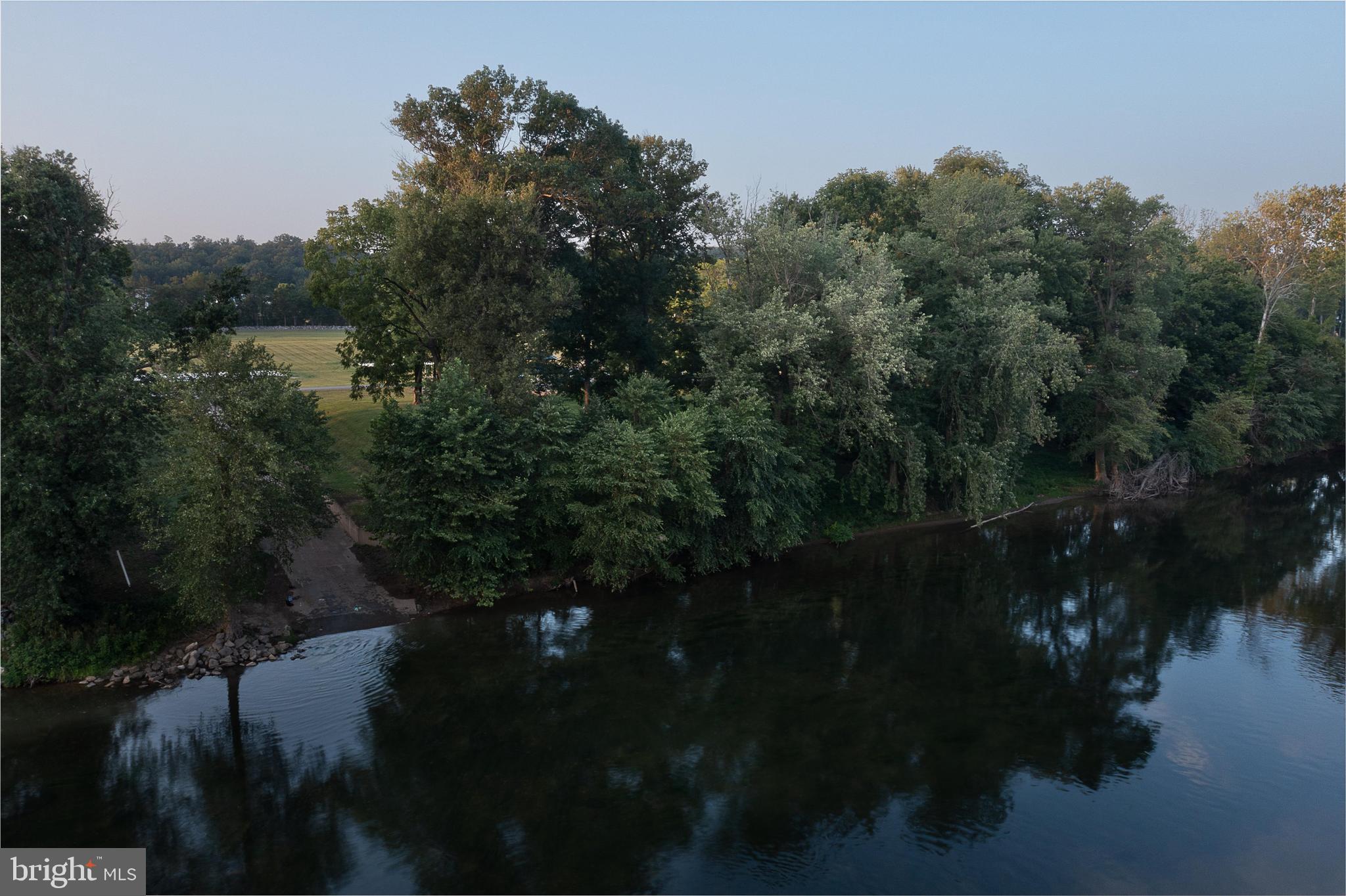 BROOKFIELD ON THE POTOMAC - Residential