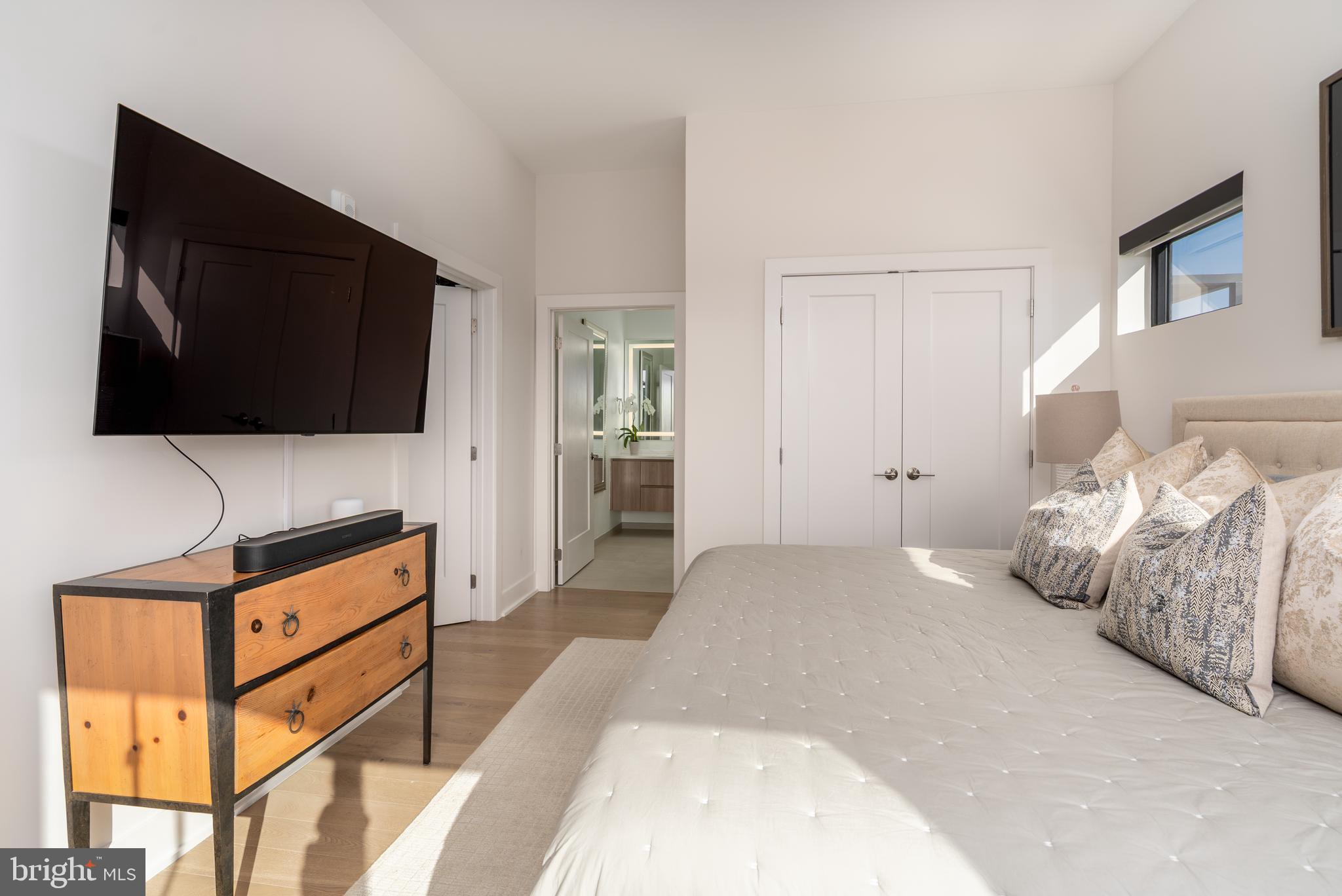 POTOMAC YARD - Residential