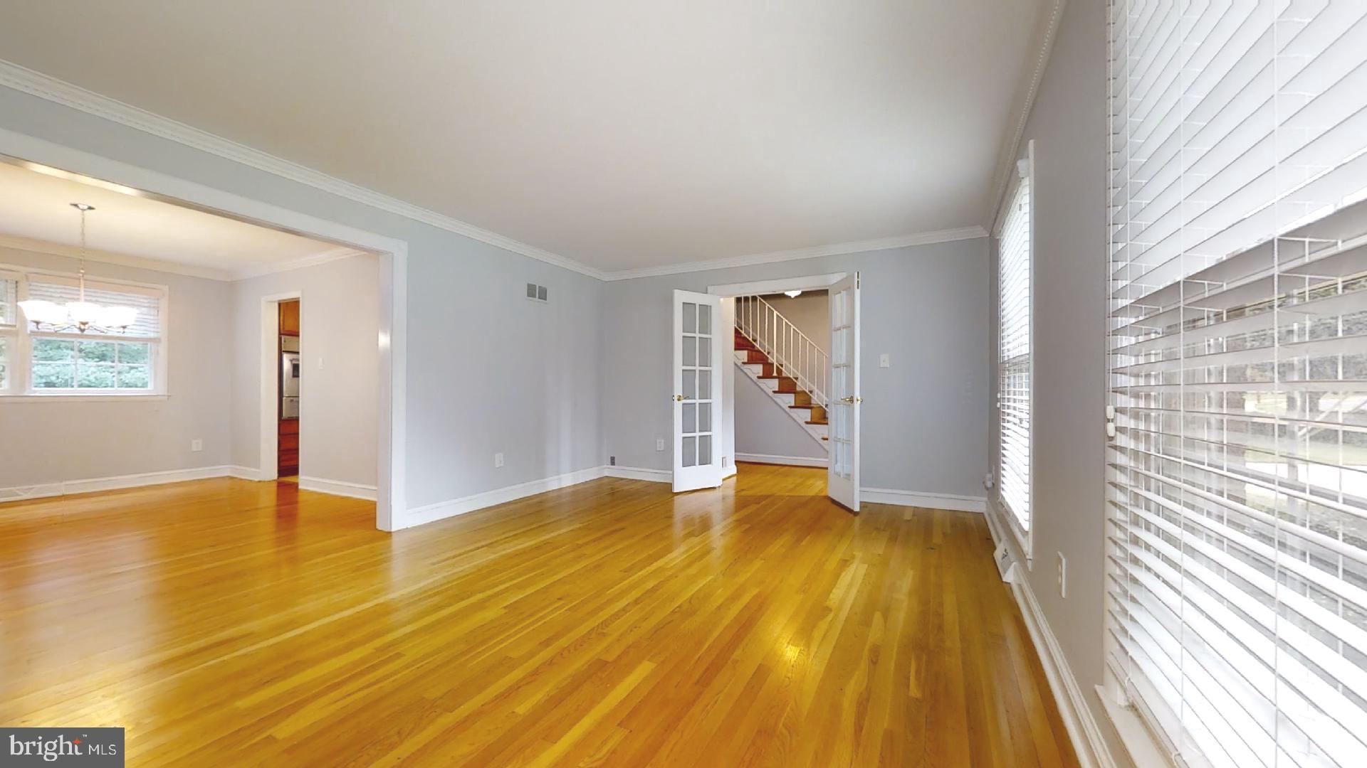 MOSBY WOODS - Residential Lease