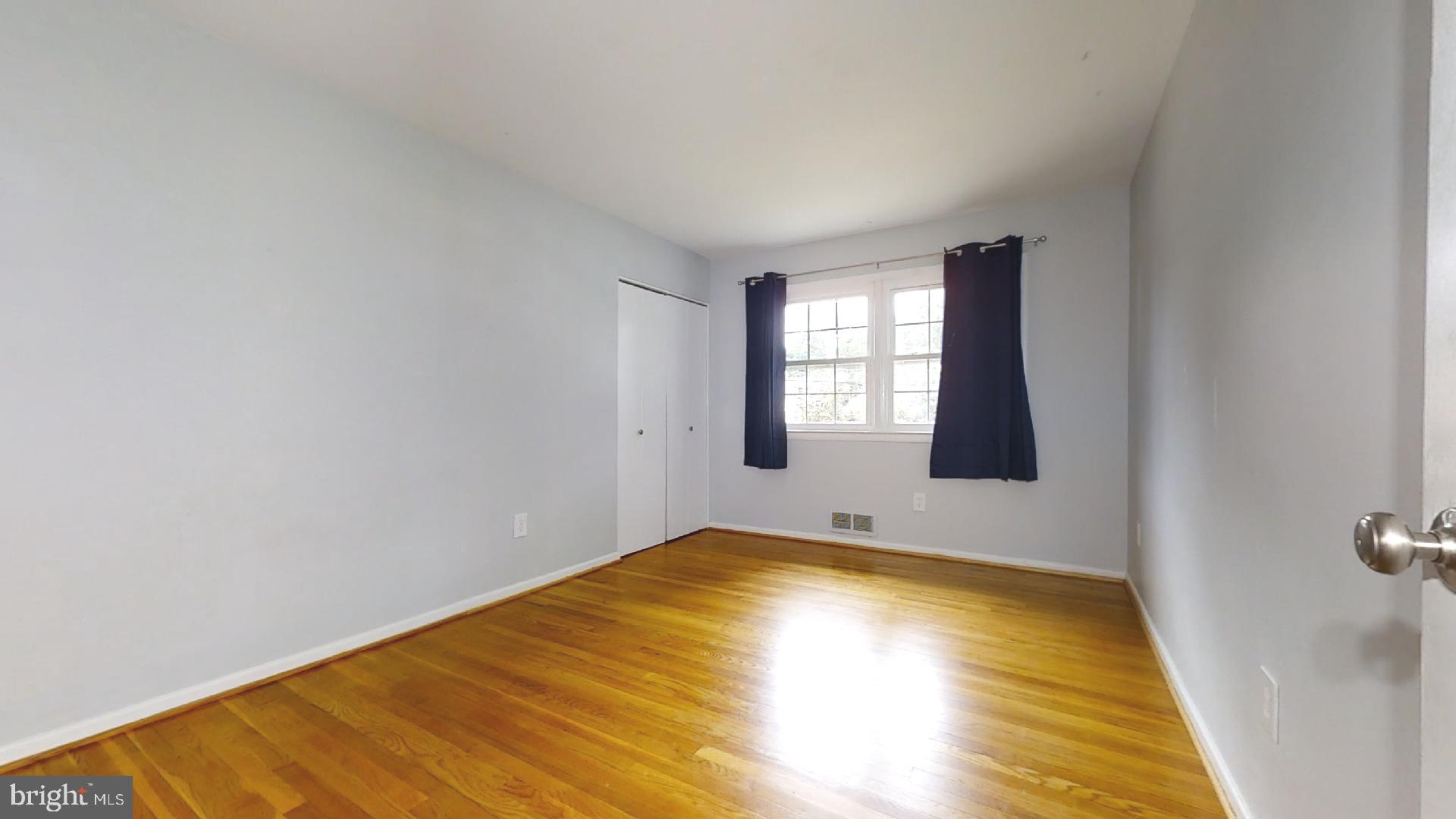 MOSBY WOODS - Residential Lease