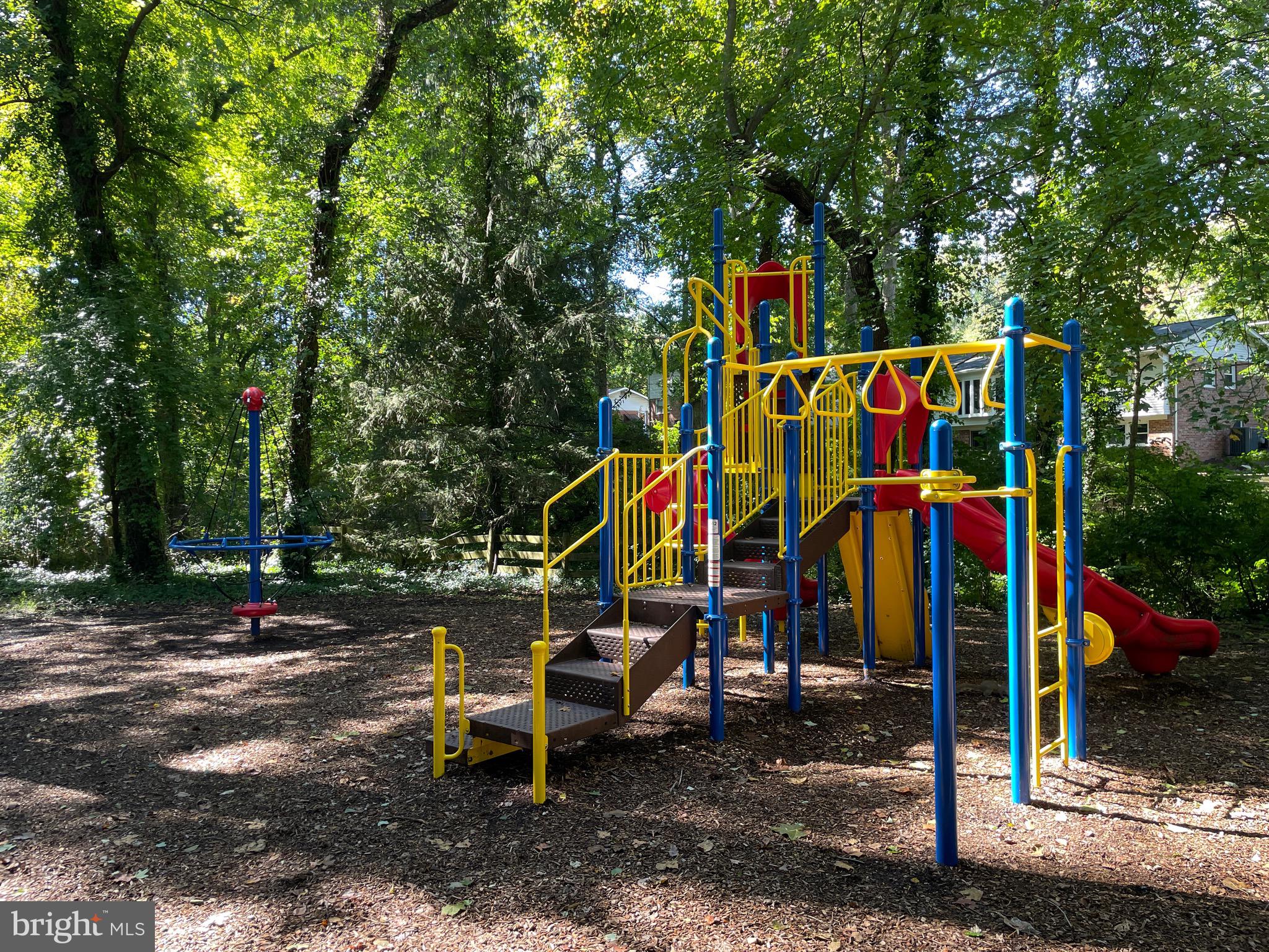 MOSBY WOODS - Residential Lease